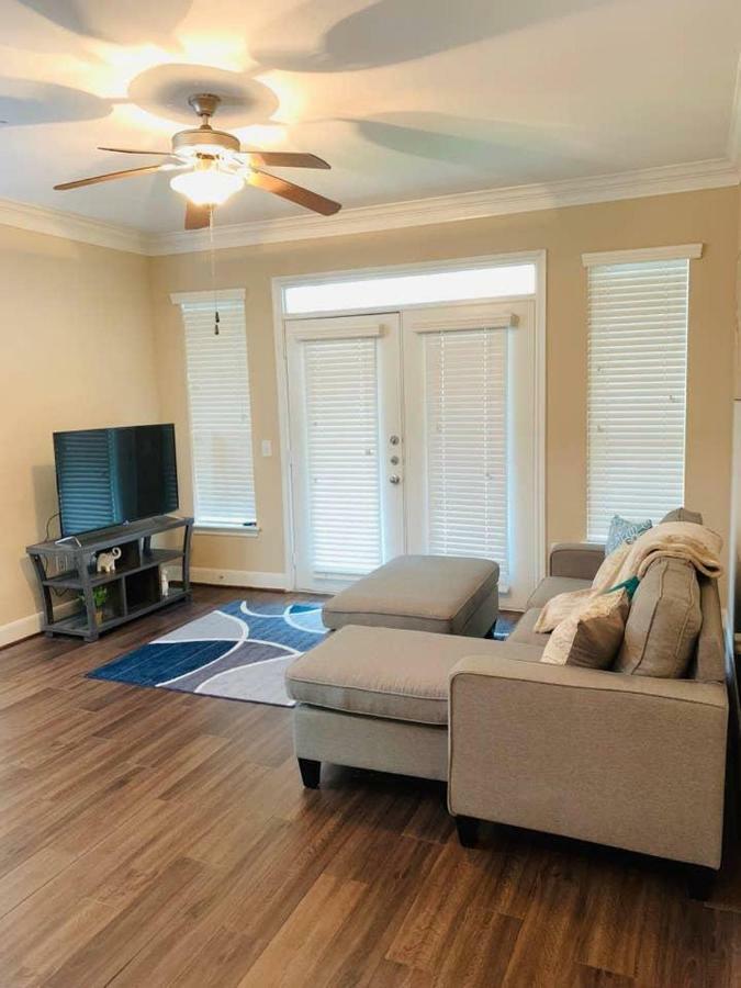 Cozy Home Near Med Center, Nrg, Galleria & Dtown Houston Exterior foto